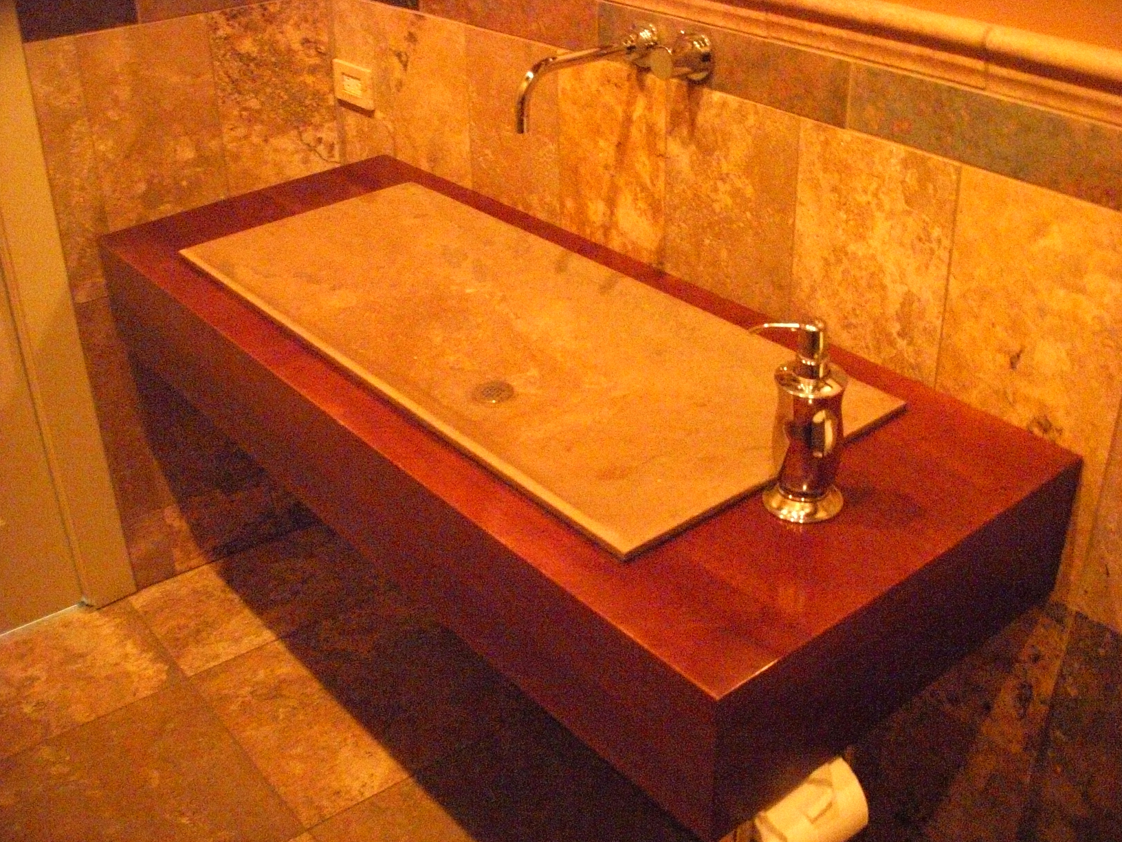 bathtub-large